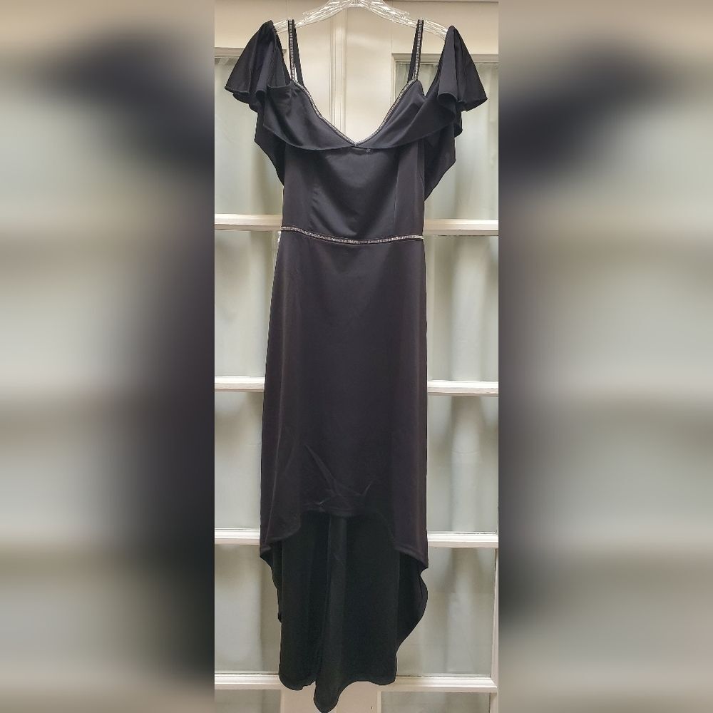 NWOT Muadress Women's Elegant Black Dress with Rhinestones - Size L
